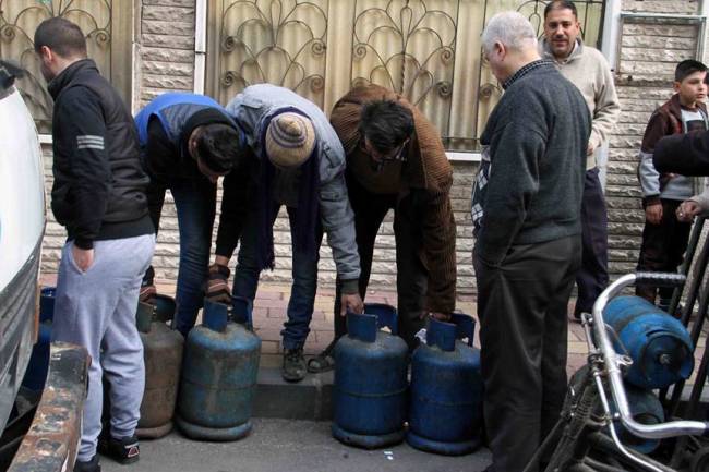 سعر اسطوانة الغاز بدمشق يصل لـ8 آلاف ليرة ومحافظة دمشق تعلن عن جدول التوزيع بالسعر الرسمي 