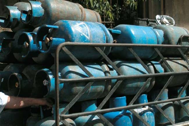 غاز دمشق توضح أسباب حدوث بعض الاختناقات في توزيع اسطوانات الغاز 