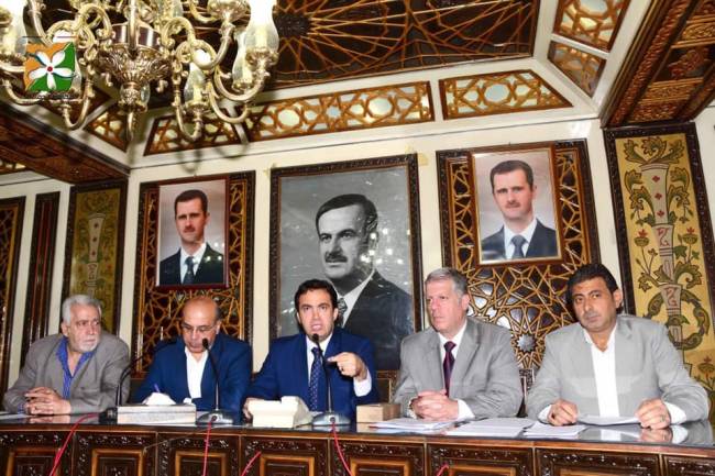 مجلس محافظة دمشق يشكل ثلاث لجان جديدة مؤقتة للاستثمار والمتابعة والأمور القانونية  ‎
