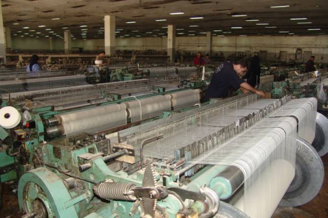 اللجنة الاقتصادية تسمح باعفاء خطوط الإنتاج من الجمارك  واستيراد الآلات المستعملة 