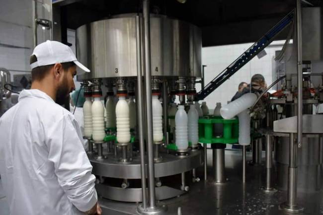 جمعية الأجبان : انخفاض سعر الحليب لدى المربين بنحو 20% وعلى الباعة والمنتجين خفض أسعار الحليب ومشتقاته للمواطن