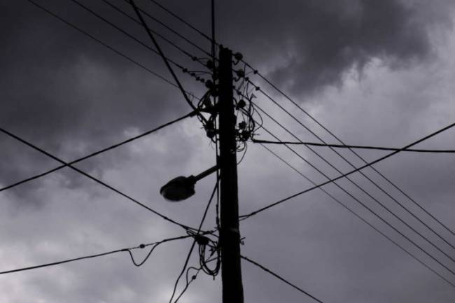 الكهرباء : ليس هنالك برنامج محدد لتقنين الكهرباء حالياً بسبب العاصفة 