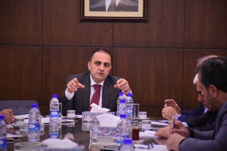 غرفة تجارة ريف دمشق تدعم إعادة إعمار المدارس المدمرة بـ100 مليون ليرة