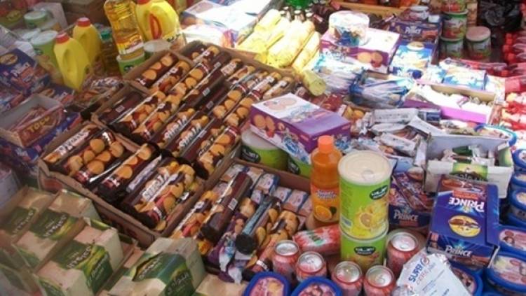 ضبط معامل أغذية ومنظفات في عدرا الصناعية تستخدم مواد مخالفة ومنتهية الصلاحية