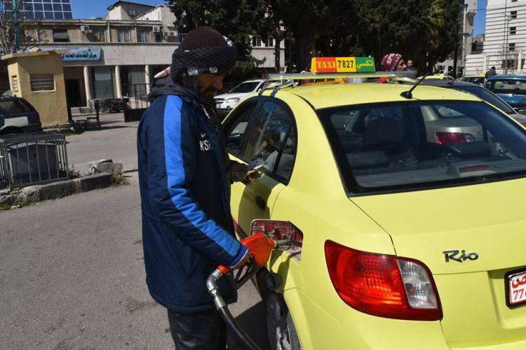 وزارة التجارة الداخلية تصدر نشرة أسعار لأربع أصناف من البنزين تباع في محطات الوقود 