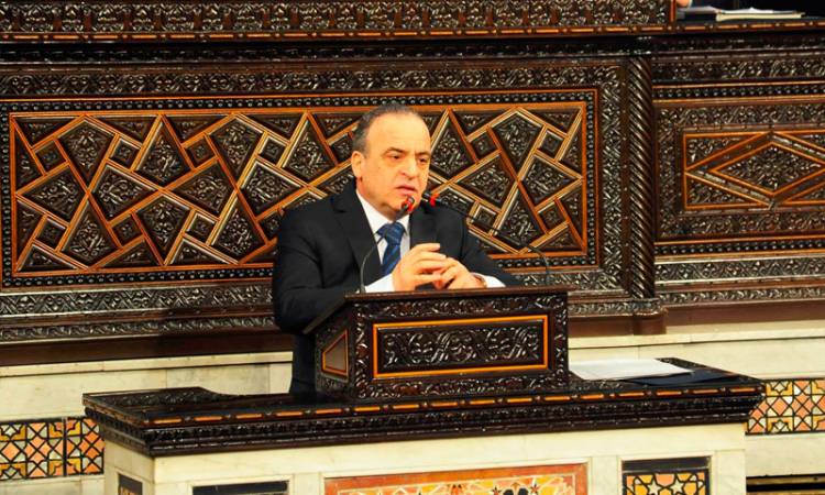 خميس : 820 مليار ليرة أموال في المصارف جاهزة للاقراض