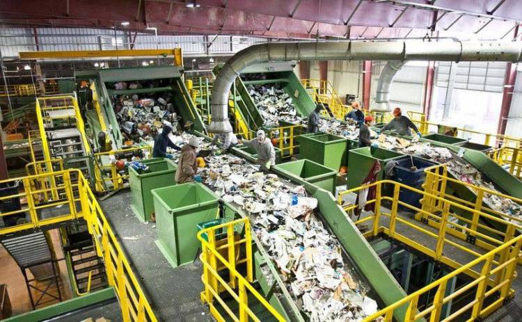 الأول من نوعه في الشرق الأوسط.. معمل “لتدوير النفايات الصلبة” في السويداء بنظام BOT كلفته 20 مليار ليرة