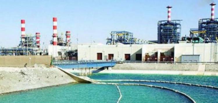 الحكومة: دراسة مشروع لجر مياه البحر إلى دمشق وتحليتها مع شركات صينية وإيرانية