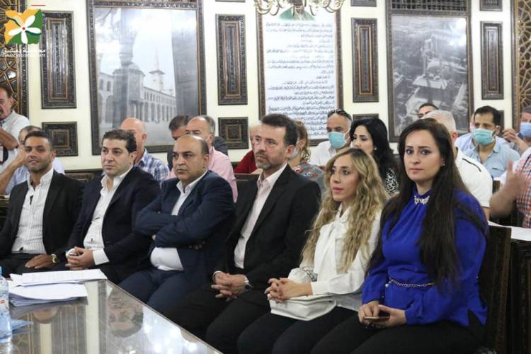 مشاكل الكهرباء والأفران والبنزين تطغى على الجلسة الثانية لمجلس محافظة دمشق