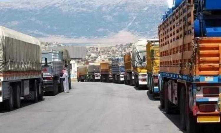 اكثر من 5 آلاف شاحنة تحمل 168 ألف طن من البضائع السورية دخلت العراق هذا العام