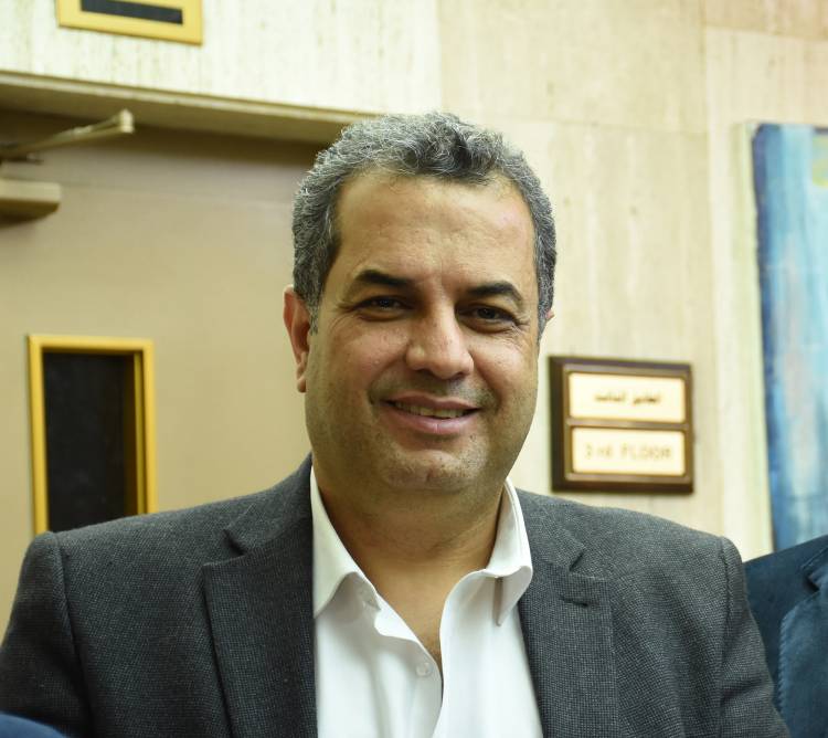 حسن : تجار الجملة خفضوا أسعارهم لنحو 20% وليس هنالك مبرر لأي تاجر بعدم خفض أسعاره بشكل فوري